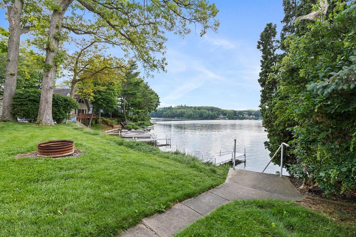 Lakeside Getaway With Dock, Firepit, Grill Newaygo Exterior foto